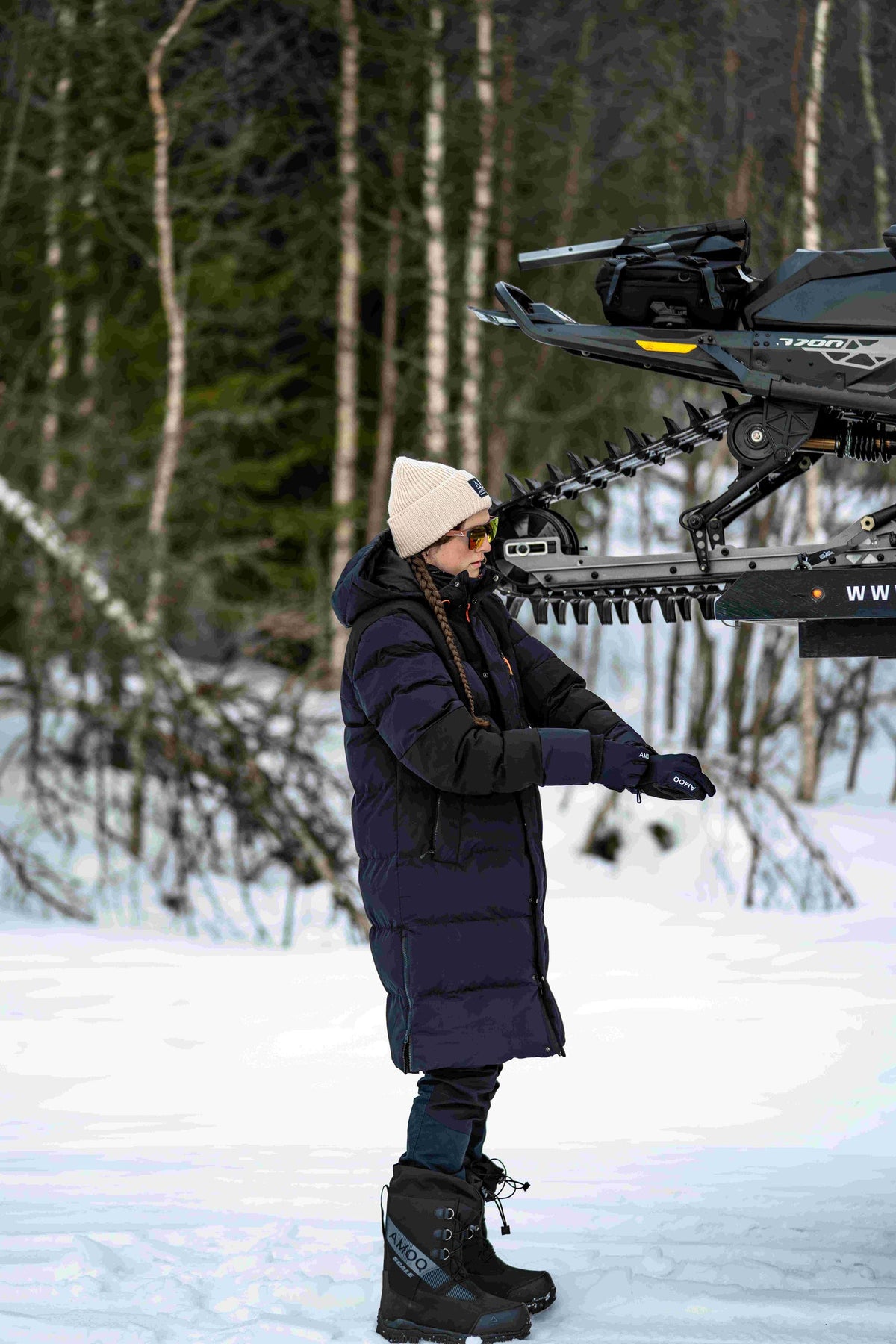 AMOQ North Coat vinterparka i användning