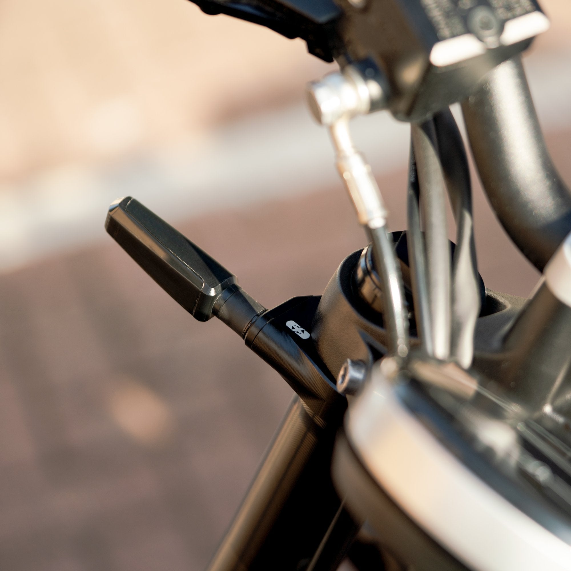 Oxford Blinkersfäste för framgaffel - CNC fräst Lightning adapter