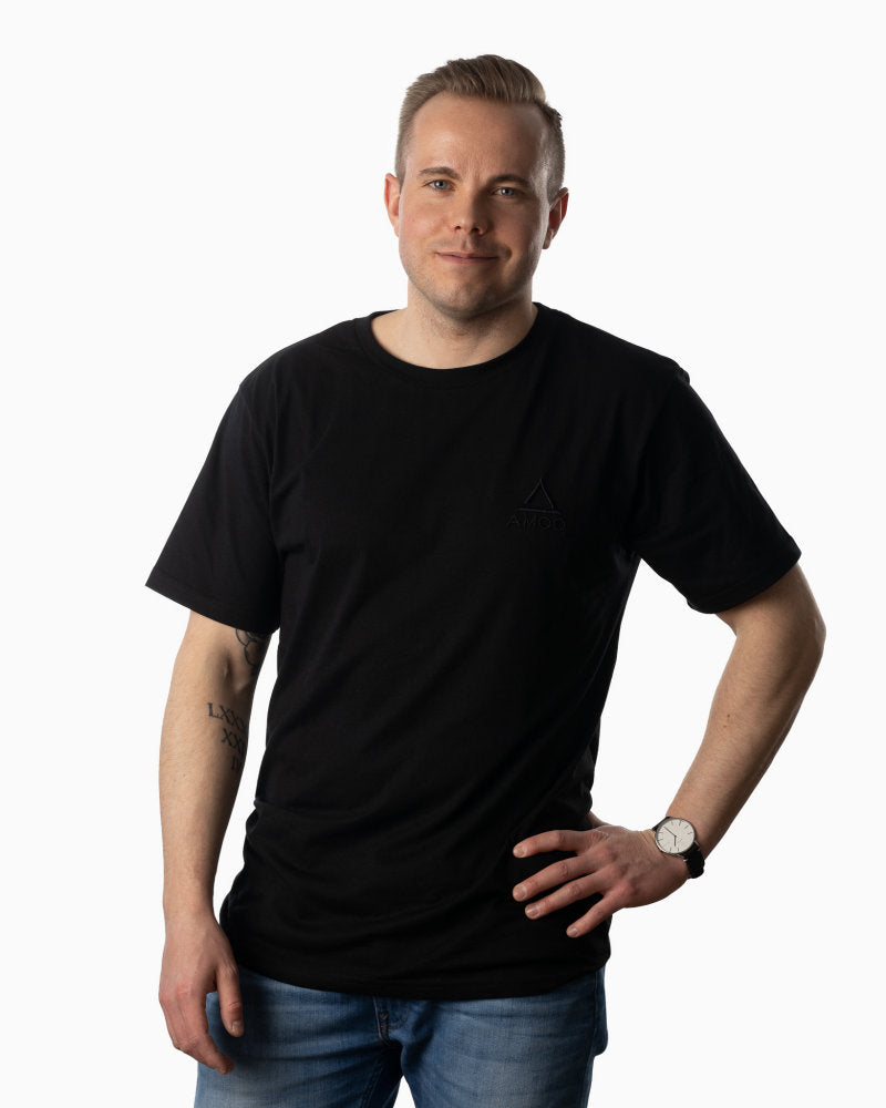 Amoq Original T-Shirt Blackout